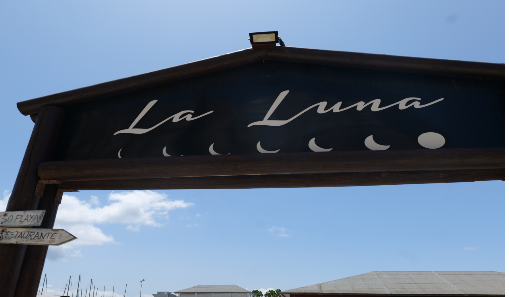 La Luna Restaurante, hostelería y restauración en La Oliva